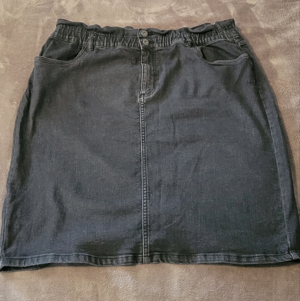 Black gray wash denim skirt